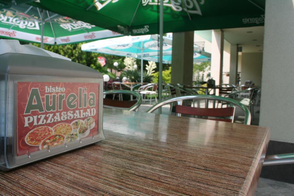 Family Hotel Aurelia Сонячний Берег Екстер'єр фото