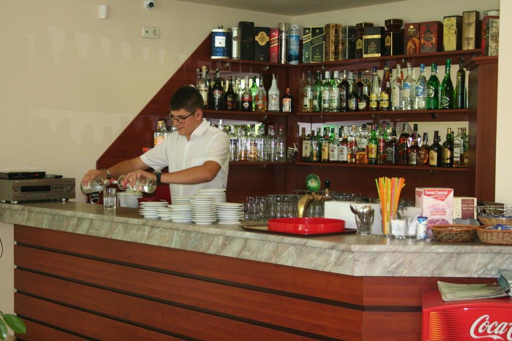 Family Hotel Aurelia Сонячний Берег Екстер'єр фото
